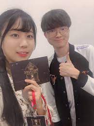 I love how engaged she is throughout the interview with ashley. Jeesun Park On Twitter Msi2019 Happy Day 5 T1win Sktwin You Can Take More Of My Energy You Re Welcome