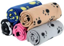 Sleepwish cat fleece throw blanket hipster cats pattern sherpa plush throw blanket for couch bed kids girls vintage animal blanket (50 x 60). Amazon Com Marjunsep 5 Packs 5 Colors Lovely Pet Paw Prints Fleece Blankets For Dogs Cats Small Pets Animals Home Kitchen