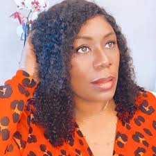 Author Chisa Barrett