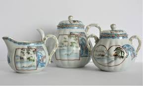 Black And White Teapot On Kardashians Vintage Japanese Tea Set Tea Pot Creamer Lidded Sugar Bowl Etsy In 2020 Japanese Tea Set Japanese Tea Tea Set