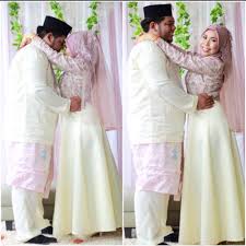 Video dikongsi ini adalah design direka untuk majlis pernikahan yang ringkas dan cantik. Dress Kahwin Simple Off 71 Buy