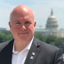 Jeff Smart's Instagram, Twitter & Facebook