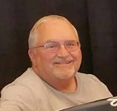 Laura Hertenstein's Instagram, Twitter & Facebook