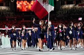 Los clavadistas mexicanos rommel pacheco y osmar olvera de 35 y 17 años respectivamente, han logrado pasar a las semifinales de clavados trampolín de 3m en los juegos olímpicos de tokio 2020. Rommel Pacheco Y Gaby Lopez La Primera Pareja Abanderada De Mexico En Los Juegos Olimpicos