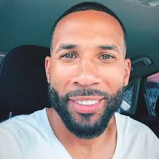 Mi genteeee, help me wish my twin, my pain, my brother @will_montero1981 a  Feliz/Happy Birthday🥊🎉🎂🥳🎊🎈🎁 Also make sure to follow his podcast  channel @youknowthedealboxingpodcast as a gift to him. #hbd #birthday  #youknowthedealboxingpodcast