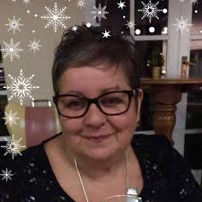 are there any hairdressers with availability before the 30th of december  please? looking for a full head of foils, toner and a cut! TIA🤍