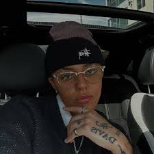 desirae davis (@_desiraedavis) • Instagram photos and videos