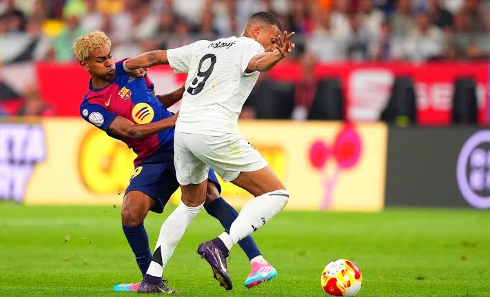 La Liga boss slams PL's big spending 💸 Claims the market is getting  completely out of control 👀 Full story via the link in the comments 👇