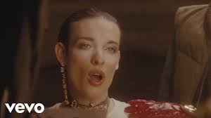 Metallica в честь 30-летия легендарного «The Black Album» представила  сборник каверов от мировых исполнителей и перевыпустила сам альбом