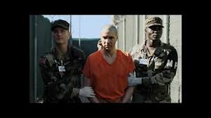 — l'histoire (tout court), si le lecteur est censé connaitre le référentiel de ce mot dans le contexte (valeur absolue). Designe Coupable L Histoire Vraie D Un Homme Emprisonne Sans Preuve 14 Ans A Guantanamo Sur Orange Videos