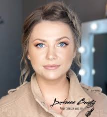 Anna Darecka Make-up added a new...