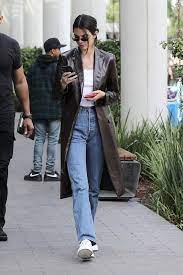 Kendall Jenner Leather Trench Coat Fashion Womensfashion Fashioninspo Fashioninspiration In 2020 Kendall Jenner Outfits Kendall Jenner Street Style Jenner Outfits