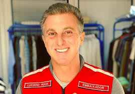 Luciano huck estaria bravo com a globo por conta de nome do novo programa. Luciano Huck E Novo Embaixador Da Cruz Vermelha Roberta Jungmann