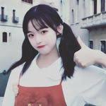 Tabitha Cronin's Instagram, Twitter & Facebook