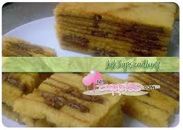 Assalam kak dayang,mmg siyes nmpk sedap bangat kek lapis akak nih,da cklat cadbury rupanyer pasti bertambah sdp lah kan,pasti kek nih wajib sy beli nnti kat srwk kak,nak wat sendri malas sungguh. Kek Lapis Cadbury Mycuppies Flickr
