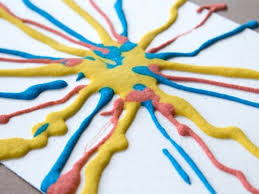 Disegnare Con Il Sale Una Pittura Spessa E Divertente Attivita Artistiche Per Bambini Attivita Di Pittura Per Bambini Attivita Di Arte Per Bambini