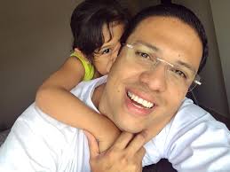 Hace mucho que no escuchaba un TE AMO tan profundo y sincero, gracias hija.  Te amo con todo mi ser, alma y espíritu, ¡ERES INCOMPARABLE!