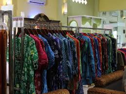 Bagi anda yang berprofesi sebagai karyawan, ibu rumah dari sini kami bisa menangkap kendala apa yang membuat anda tidak segera action untuk memulai ini semua didasari dari usaha jualan batik kami yang kami rintis dari modal nol alhamdulillah hingga. Kain Sasirangan Kain Dalam Balutan Imaji Indonesia Kaya