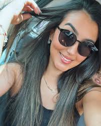 Con ojos como esos, una piedra me parecerá un dulce jjj