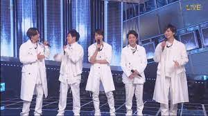 pin by joycemarl f on 嵐大好き in 2021 lab coat image fashion