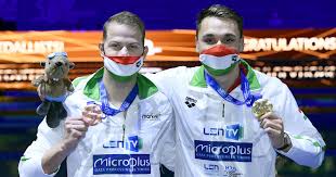 Jul 26, 2019 · milák kristóf 100 méteren, hosszú katinka 200 háton is megmutatta magát. Index Sport Milak Kristof Oriasi Uszassal Europa Bajnok 200 Pillangon
