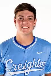 Kyle Hess's Instagram, Twitter & Facebook