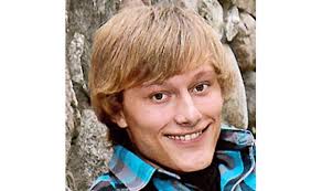 Eddie Bauer Obituary (2013)