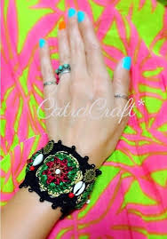 ป กพ นโดย catra craft ใน crochet cuff crochet bracelet