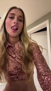 Videos de emily fly🗡️ (@emily.fly) con “PELIGROSA