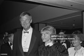 Swedish-American actor Bo Svenson with his wife Lise, circa 1985. News  Photo