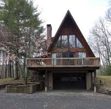 Whether you prefer a simpler media room or a stunning home theater, there is no denying that the secluded basement is the ideal place for an exclusive entertainment hub. 40 Modern Tiny House Design Ideas Modern Tiny House Tiny House Design House Design