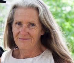 Robyn Gates's Instagram, Twitter & Facebook