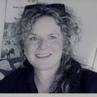 Deborah Mazurek's Instagram, Twitter & Facebook