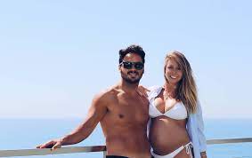 Here are the details stats about her relationship, hookup, marriage & rumors. Sofia Arruda Muda Radicalmente De Visual Tinha Medo De Me Arrepender