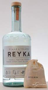 Mix a hot tub cocktail with vodka, champagne, chambord & grand marnier. Ginbrew Blue Ruin Tea Expert Gin Review And Tasting Notes