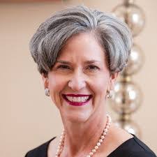 Julie Boynton's Instagram, Twitter & Facebook