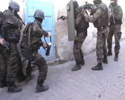 Urfa Da Uyusturucu Tacirlerine Safak Operasyonu Savas Botlari Danca