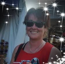 Julie Agee's Instagram, Twitter & Facebook