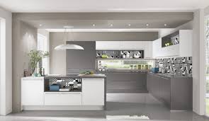 Weisse Kuche Graue Arbeitsplatte Kuche Weiss Grau Moderne Kuche Kuchen Planung