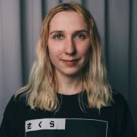 Julie Oden's Instagram, Twitter & Facebook