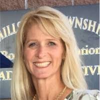 Anne Denney's Instagram, Twitter & Facebook