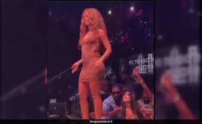 Viral: Shakira Storms Off Stage After Catching Fans Film Up Her Dress