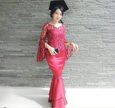 Seperti salah satu contohnya yaitu kebaya kutu baru yang dulunya hanya digunakan oleh para wanita lansia. 21 Baju Wisuda Duyung Konsep Penting