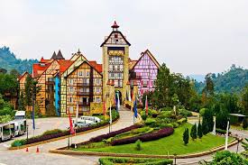 A popular quote goes like, malaysia, simply asia, but our experience at the resorts world genting prompts us to coin another one, resorts world, simply the. Highlands Tour To Bukit Tinggi French Village And Genting Highlands