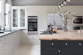 11 Kitchen Cabinet And Storage Tips From Design Experts Moderne Kuche Kuche Freistehend Und Kuchen Inspiration