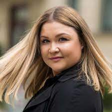 Mehr als sieben monate sind mittlerweile vergangen, seit sich sophia thiel aus der öffentlichkeit zurückzog. Fitness Promi Sophia Thiel Meldet Sich Mit Buch Zuruck Gesundheit