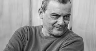 Infidelidad y paranoia en tiempos de golpe