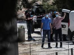 Συγκεκριμένα, άγνωστοι οι οποίοι επέβαιναν σε αυτοκίνητο τον πυροβόλησαν και. 4lmg 1yujbk0vm