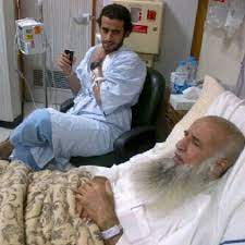 على الشاشات لفترة طويلة ، كان خبر وفاته صادمًا للكثيرين ، ولدى محلل الدوسري الرياضي مروحة كبيرة من المعجبين في المملكة العربية السعودية. Ø®Ø§Ù„Ø¯ Ø§Ù„Ø­Ù…Ø§Ø¯ÙŠ Na Tviteru Ø§Ù„Ø´ÙŠØ® Ù…Ø¹Ø¬Ø¨ Ø¨Ù† Ø¯Ø±Ø¹ Ø§Ù„Ø¯ÙˆØ³Ø±ÙŠ ÙŠØ­ØªØ§Ø¬ Ø¯Ø¹ÙˆØ§ØªÙƒÙ… Ø§Ù„Ø·ÙŠØ¨Ø© Ø¨Ø¹Ø¯ Ø£Ù† Ø²Ø±Ø¹Øª Ù„Ù‡ ÙƒÙ„ÙŠØ© ØªØ¨Ø±Ø¹ Ù„Ù‡ Ø¨Ù‡Ø§ Ø§Ø¨Ù†Ù‡ Ù…ØµØ¹Ø¨ Ø£Ù„Ø¨Ø³Ù‡Ù… Ø§Ù„Ù„Ù‡ Ù„Ø¨Ø§Ø³ Ø§Ù„Ø¹Ø§ÙÙŠØ© Http T Co Ilfcjqok