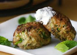Recette Boulettes De Poulet A La Courgette Ww Recette Boulette Boulette De Poulet Et Recette